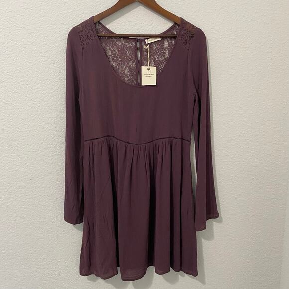 AndTheWhy Dresses & Skirts - And the Why Los Angeles Dress Womens Size L Mini Long Sleeve Lace back Mauve NWT
